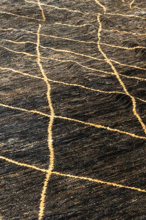 Caravan Rug Corp. Moroccan-Style Wool Rug (photo 2)