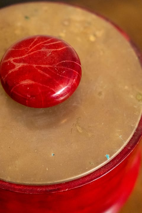 A Red Lacqured Goatskin Ice Bucket by Alo Tura Italy 1950s (photo 2)