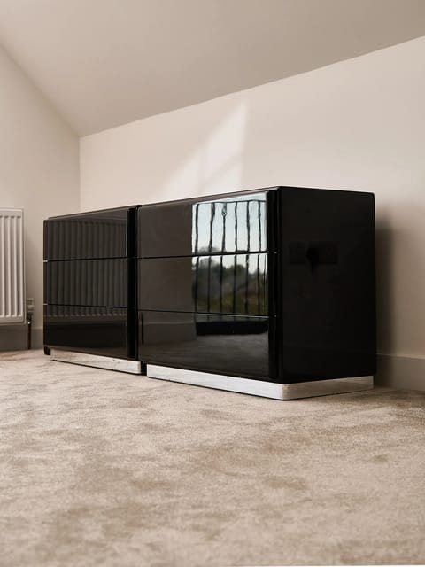 Pair of Jet Black Lacquered Commodes by Milo Baughman for Thayer Coggin (photo 2)