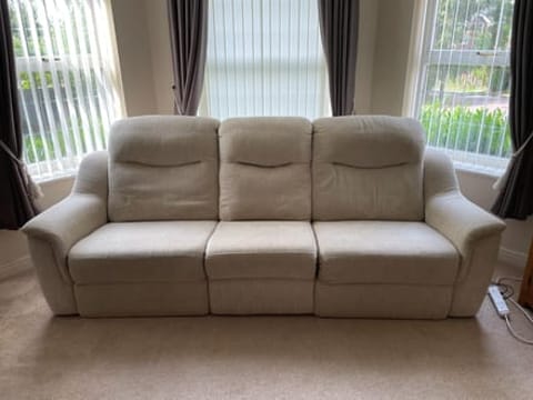 G-Plan Firth Three-Seater Electric Reclining Sofa (photo 2)