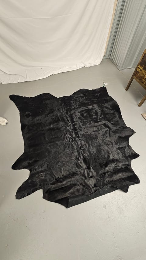 Black Cowhide Rug (photo 2)
