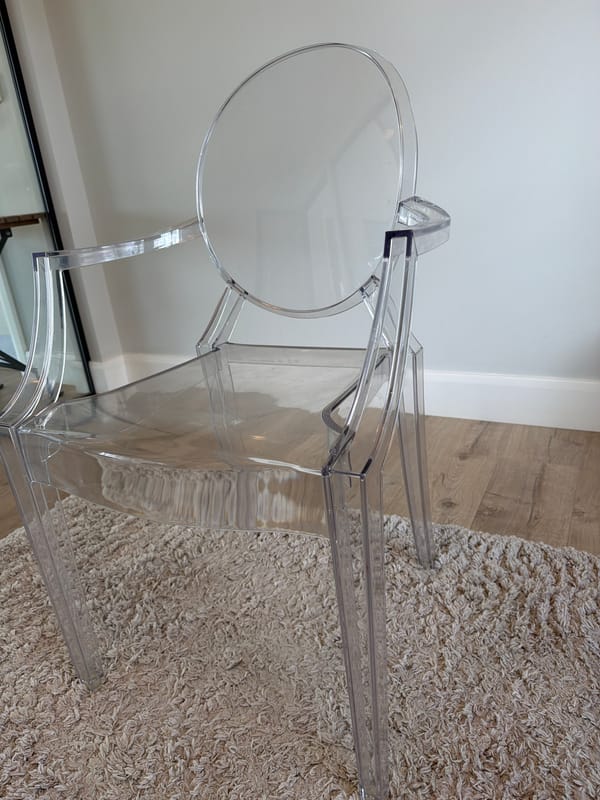 Kartel Louis Ghost Chair, clear Ploycarbonate